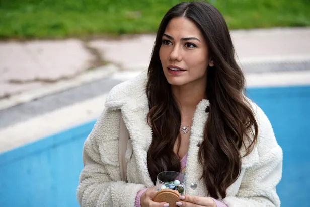 ustu-cizildi-gozunun-yasina-bakmayacak-acun-ilicalidan-devrim-niteliginde-karar-artik-tv-8de-ekranlarda-olmayacak-1610210791986.jpg Üstü çizildi gözünün yaşına bakmayacak! Acun Ilıcalı'dan devrim niteliğinde karar artık TV 8 ekranlarında olmayacak-8