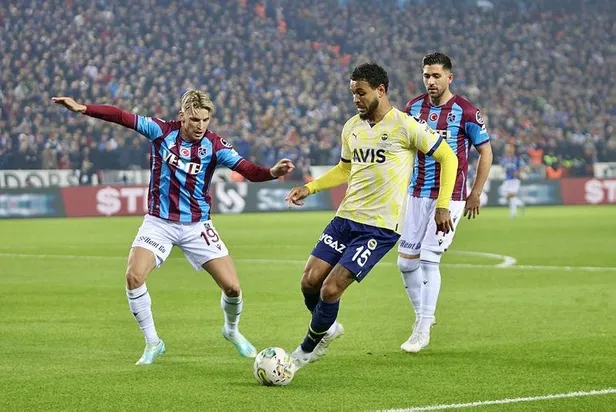 sampiyon-lideri-devirdi-trabzonspor-2-0-fenerbahce-mac-sonucu-ozet-1671906804641.jpeg Şampiyon lideri devirdi! Trabzonspor 2-0 Fenerbahçe (MAÇ SONUCU-ÖZET)-8