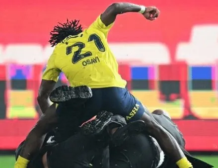 Son dakika: Olaylı Trabzonspor-Fenerbahçe maçında PFDK'ya sevk edilenler açıklandı! Osayi, İrfan Can Eğribayat, Oosterwolde...-5