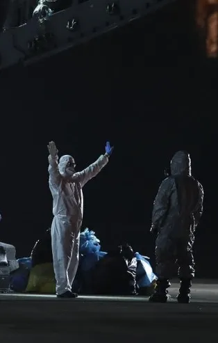 42 yolcu Wuhan'dan Türkiye'ye geldi! Karantina süreci nasıl işleyecek?