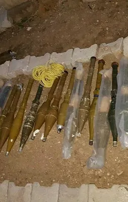 Mezarlıktan cephanelik çıktı!