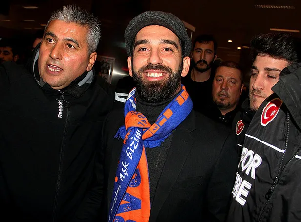 Dev transferde imzalar atıldı! İşte Arda Turan'ın maliyeti-3