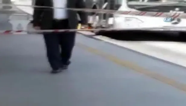 Esenyurt'ta metrobüs yolunda kaza!