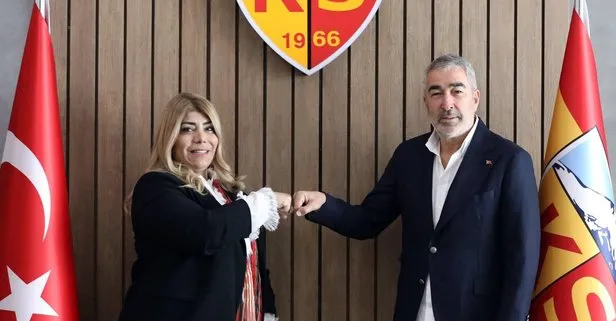 Samet Aybaba imzaladı