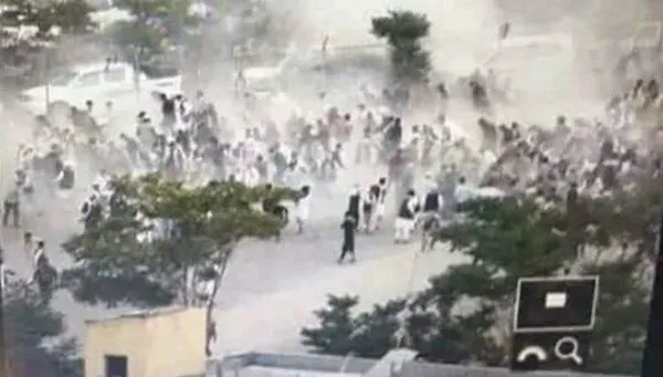 Son dakika: Kabil'de cami girişinde patlama! Taliban Sözcüsü açıkladı: Ölü ve yaralılar var-2