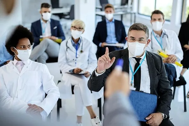saglik-calisanlarinin-geliri-yukseliyor-mali-haklar-iyilestirilirken-10-bin-liranin-altindaki-saglik-sigortasi-1655408658550.jpeg Sağlık çalışanlarının geliri yükseliyor! Mali haklar iyileştirilirken 10 bin liranın altındaki sağlık sigortası borçları silinecek-4