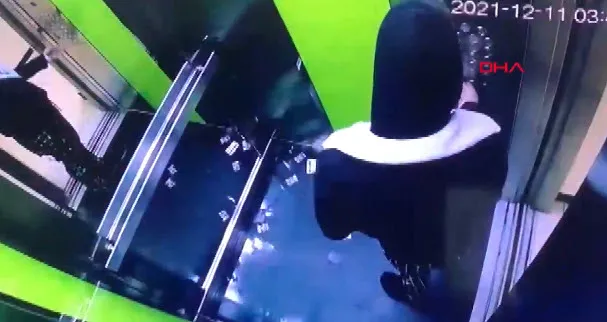 asansor-sapigi-kimdir-esenyurt-asansor-sapigi-tutuklandi-mi-asansorde-tecavuz-girisimi-1639469269212.jpg Asansör sapığı kimdir? Esenyurt asansör sapığı tutuklandı mı? Asansörde tecavüz girişimi!-4