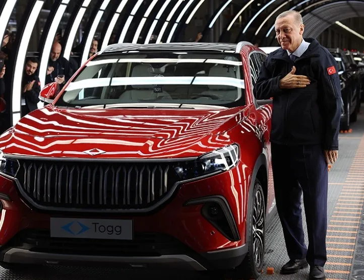 Bakan Kacır müjdeyi duyurdu! Togg'un Sedan modeli de sokaklara iniyor: Tarih verildi - 4