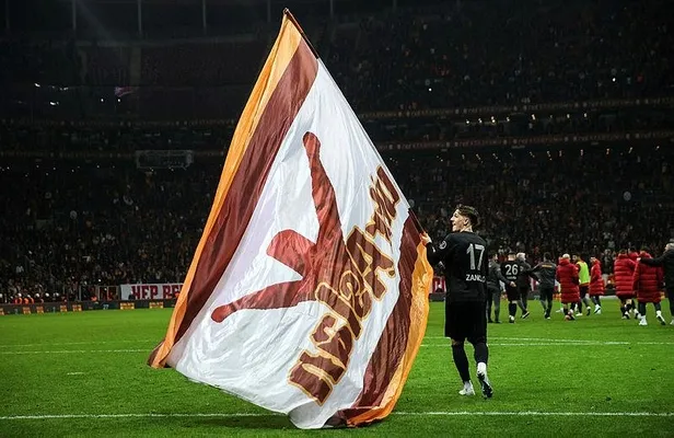 galatasarayin-yeni-yildizi-nicolo-zaniolo-capkinlik-avina-basladi-burcu-ozberk-rabia-yaman-1679170437336.jpeg