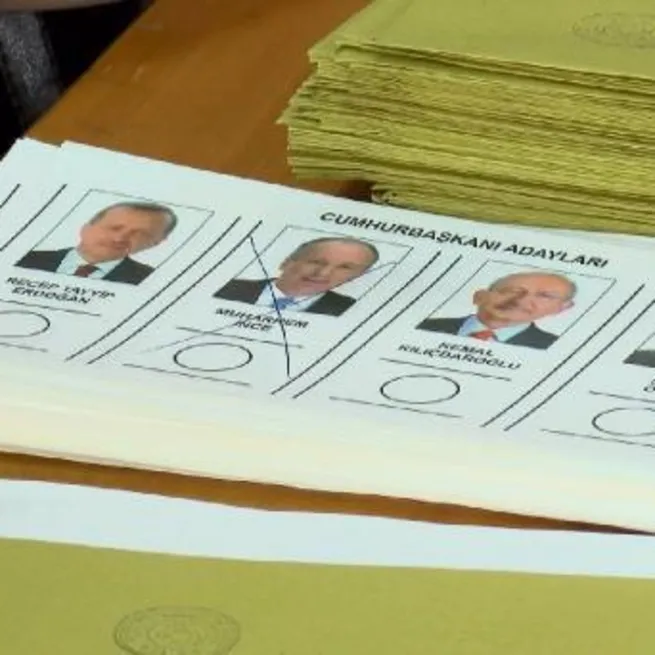 Sultangazide 1096 nolu sandıkta oy pusulalarında Muharrem İnceye çarpı işareti konuldu!