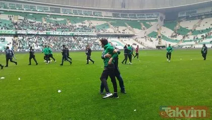Bursaspor Amedspor maçında saha karıştı! İşte o anlar | Bakan Soylu ve AK Parti’den flaş açıklama: Soruşturma başlatıldı