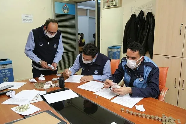 dilencilerden-pes-dedirten-yontem-marketten-gida-aldirip-tekrar-marketlere-sattilar-1619809993964.jpeg Dilencilerden pes dedirten yöntem! Marketten gıda aldırıp, tekrar marketlere sattılar-2