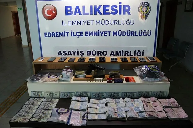 Balıkesir'de fuhuş operasyonu! Ele geçirilenler şok etti...