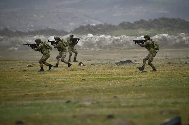 MSB'den Fırat'ın doğusuna operasyon öncesi net mesaj! "Türkiye, DEAŞ ile göğüs göğüse mücadele eden tek NATO ülkesidir"