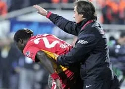 Eboue ortalığı karıştırdı