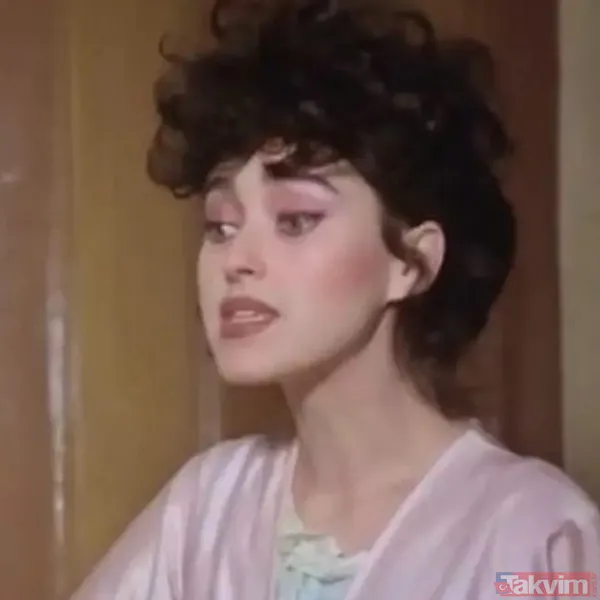 Yeşilçam’ın güzeller güzeli Şekerpare’si gençlik iksirini bulmuş gibi! İşte Yaprak Özdemiroğlu’nun son hali... - 5