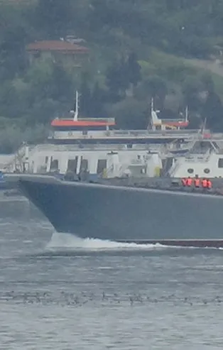 Çanakkale'de dikkat çeken hareketlilik! Rus savaş gemisi Ege'ye doğru yol aldı