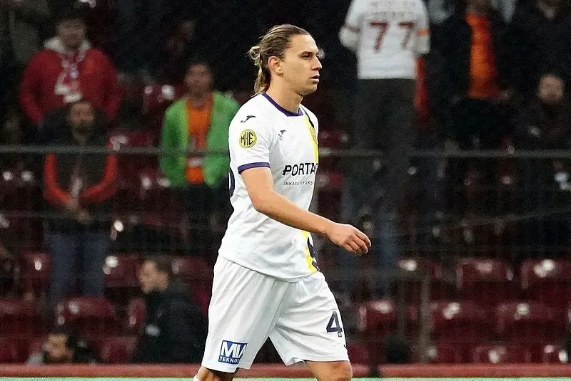 Galatasaray transfer haberleri | Okan Buruk'tan şok karar! Tam 8 isim... - 21