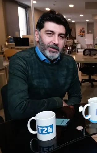 Ezan düşmanı Levent Gültekin haddini aştı! "Ezan kutsal değildir..."