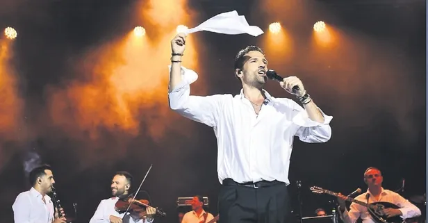 Yunan mega star yüzde 75 indirim yaptı! Biletler elinde kaldı