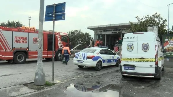 metroda-intihar-yenikapida-ispanyol-eduardo-gracia-raylara-atladi-1705141954915.jpeg Metroda intihar! Yenikapı'da İspanyol Eduardo Gracia raylara atladı-3