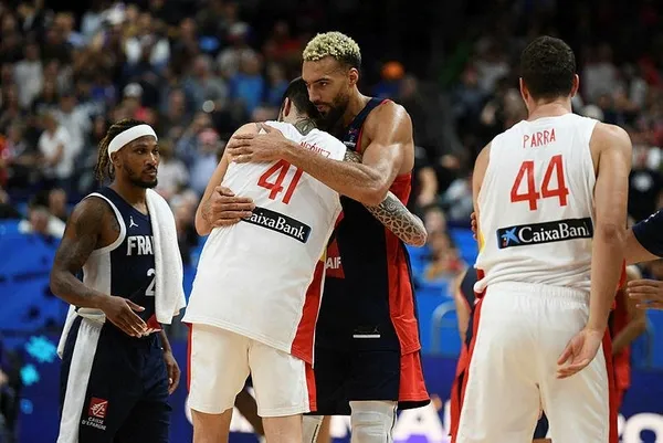 son-dakika-eurobasket-2022-sampiyonu-ispanya-fransayi-devirdiler-1663532900952.jpeg Son dakika: Eurobasket 2022 şampiyonu İspanya! Fransa'yı devirdiler-2
