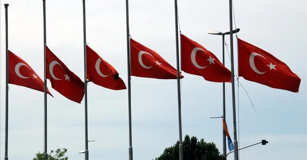 10 Kasım'da bayrak asılır mı? 10 Kasım’da bayraklar ne zaman yarıya iner, saat kaçta?