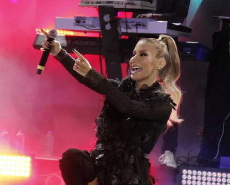 İrem Derici’den Lider Şahin cevabı