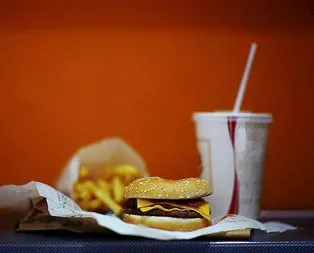 Hamburger yeme riske girme