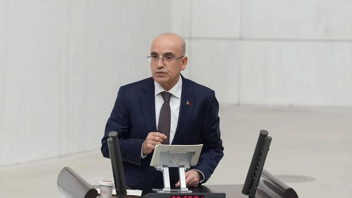 Bakan Şimşek'ten Meclis'te asgari ücret ve enflasyon açıklaması!