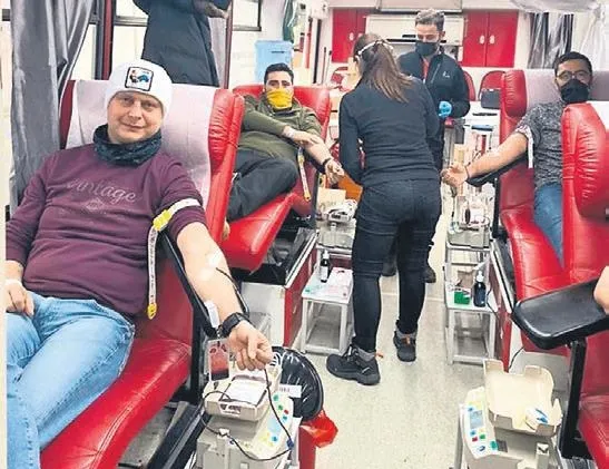 Bursa'da yaşayan Diş Hekimi Selen Utlu Akalın lösemi oldu: Kampanyada 125 ünite kan bağışı yapıldı-2