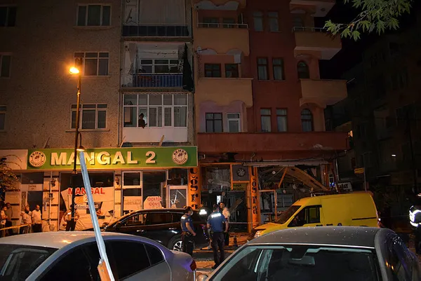 1630812601864.jpg Malatya'da korkutan patlama! Ortalık savaş alanına döndü mahalleli sokağa döküldü-3