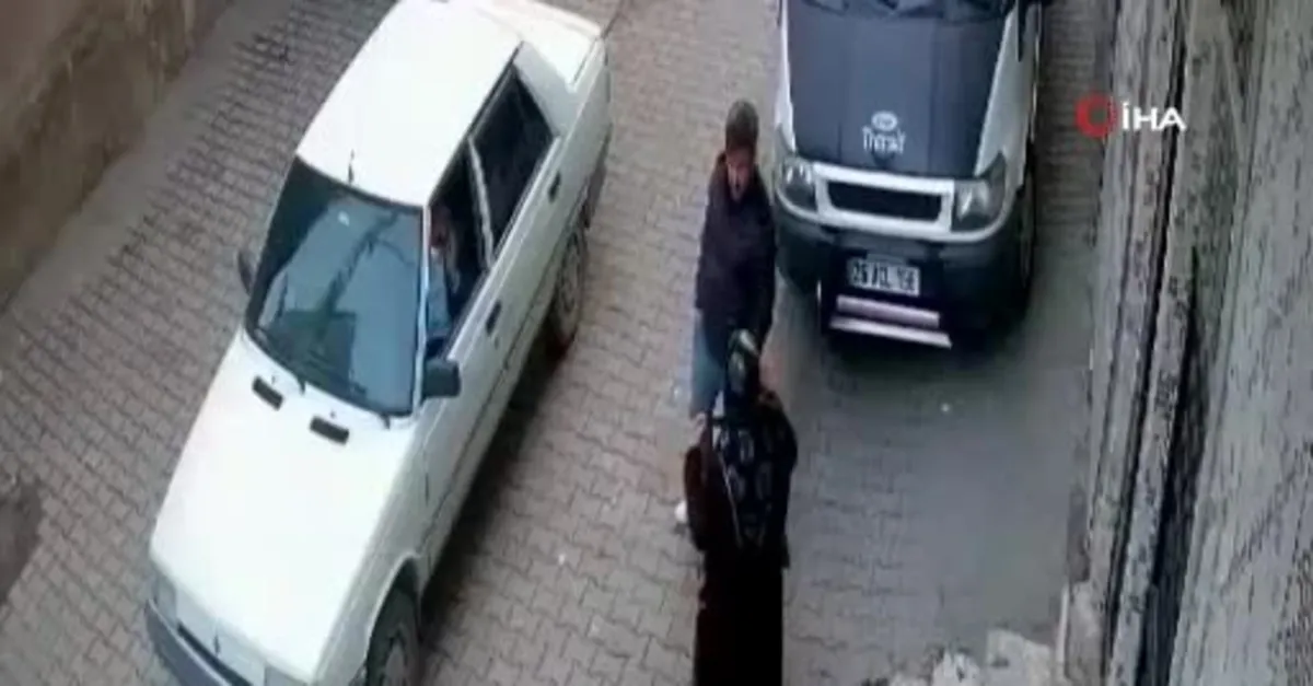 Husumetli kız tarafı başlarına ödül koydu