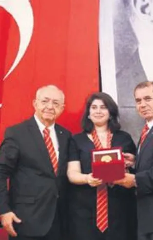 Galatasaray'ın yeni başkanı Dursun Özbek transfer çalışmaları hakkında konuştu