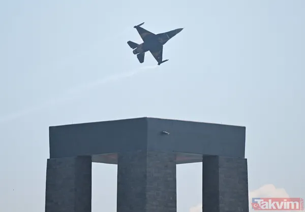 SOLOTÜRK Çanakkale Şehitler Abidesi semalarında göz doldurdu! İşte gösteri uçuşundan kareler… - 10
