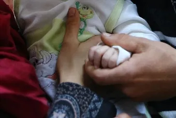 Depremzede 1718 çocuk ailelerine teslim edildi