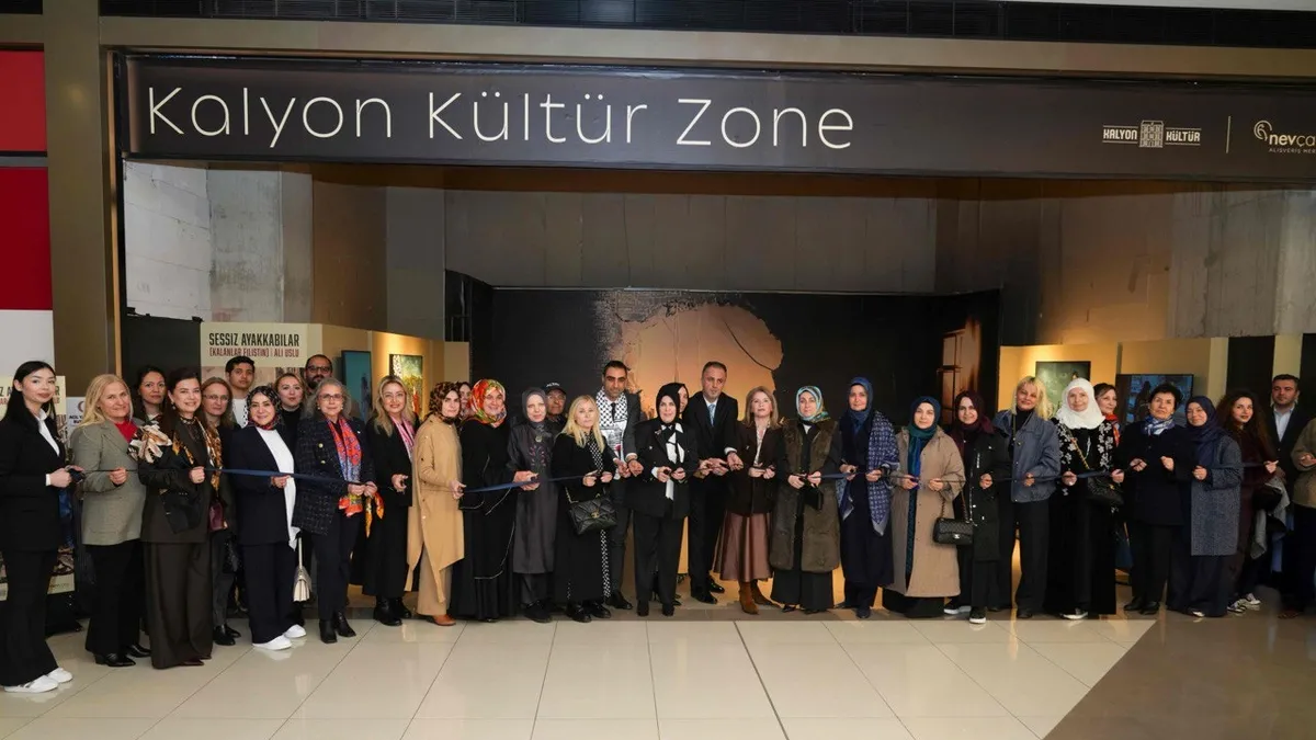 Kalyon Kültür'de 'Sessiz Ayakkabılar' Sergisi Açıldı: Filistin'deki Çocukların Acısını Anlatıyor