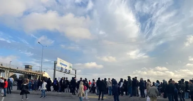 İstanbul'un toplu ulaşım çilesi bitmiyor! 1 saat otobüs bekleyen vatandaştan sert tepki: Henüz buna bir çare bulamadılar