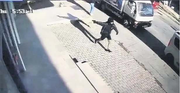 14 yaşında market kurşunladı! 4 el sıktı kaçtı