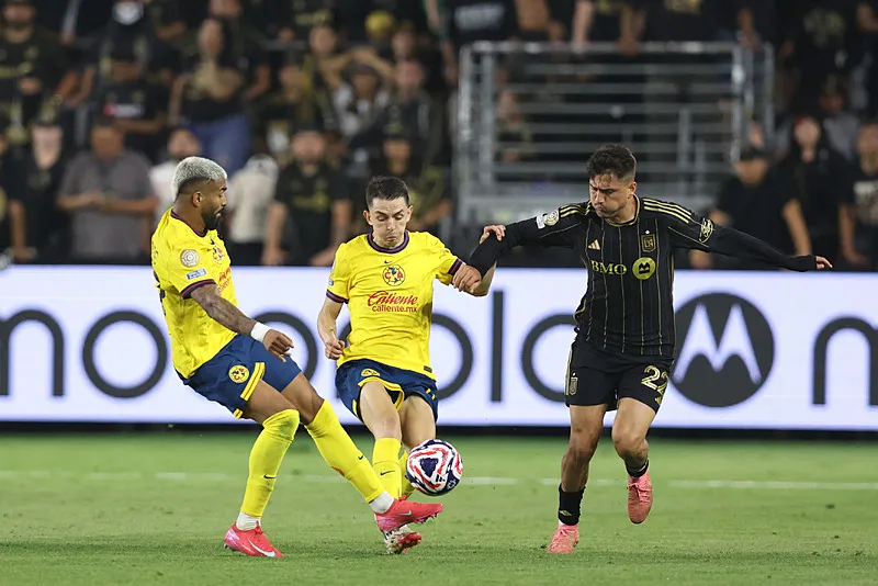 Fenerbahçe'ye gözlerin pasını silecek 22'lik yıldız adayı! - 5