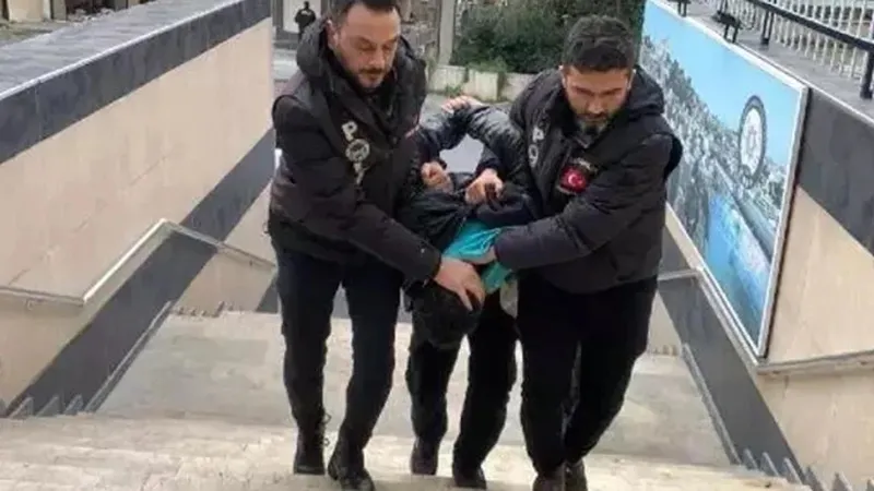diyarbakirda-filozof-ramazan-lakabiyla-bilinen-ramazan-piskinin-katili-erkan-baykut-hakkinda-yeni-gelisme-1711726492705.jpeg Diyarbakır'da "Filozof Ramazan" lakabıyla bilinen Ramazan Pişkin'in katili Erkan Baykut hakkında yeni gelişme-6