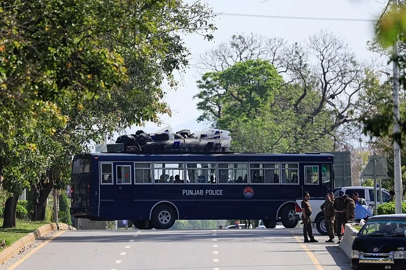 İslamabad’da müzakere masası çöktü! Krizin adı yine Hürmüz Boğazı: ABD Başkanı Trump’tan abluka tehdidi