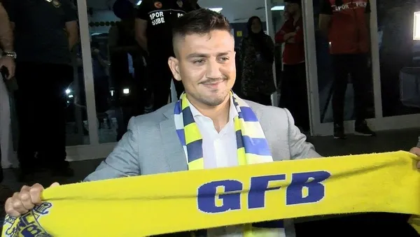cengiz-under-fenerbahce-icin-istanbulda-sampiyon-yapmak-istiyorum-1691870476793.jpeg