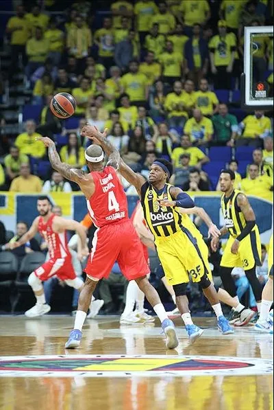 Fenerbahçe Beko'dan kritik galibiyet! (MS: Fenerbahçe Beko 66 - 63 Kızılyıldız ÖZET İZLE)-2