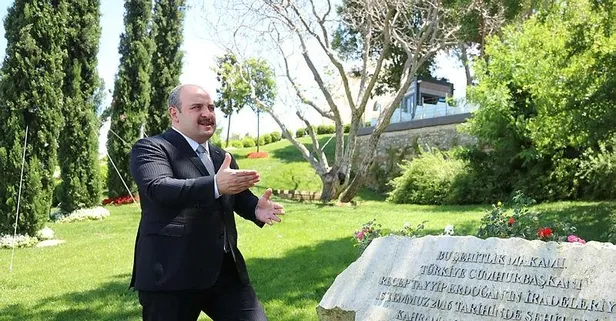 Bakan Varank, 15 Temmuz şehidi ağabeyini anlattı: "Biz korkarsak herkes korkar" diyerek dışarı çıktı