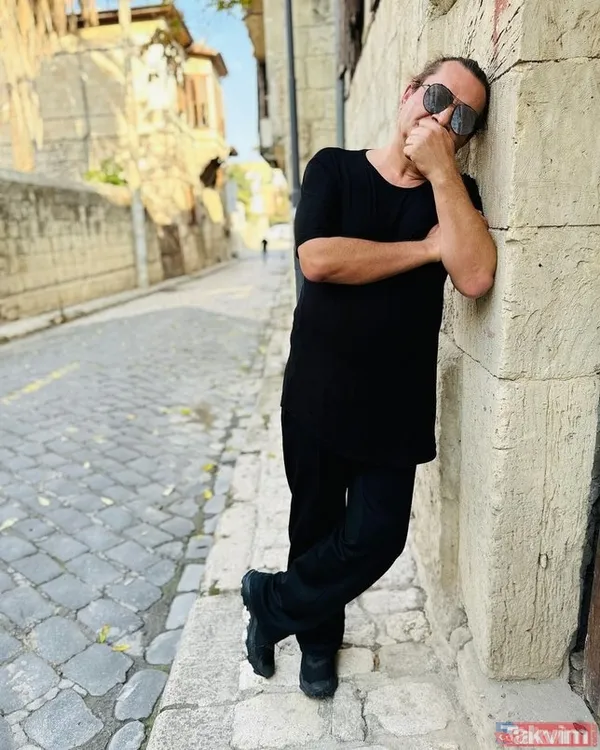 Ebru Gündeş “Güzel yürekli” dediği Armağan Çağlayan’ı sarıp sarmaladı! O fotoğraf sosyal medyayı salladı! En büyük destekçisi olmuştu... - 6