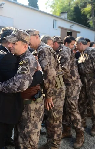 Son dakika: Barış Pınarı Harekatı'nda yeni gelişme! PÖH'ler sıcak takip için sınıra gönderildi