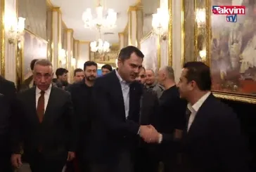 Cumhur İttifakı İBB Başkan Adayı Murat Kurum Sultangazi’de sivil toplum kuruluşları temsilcileri ve muhtarlarla bir araya geldi