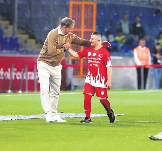 milli-takimimiz-uluslar-c-ligi-ilk-macinda-faroe-adalarini-4-golle-maglup-etti-1654385271824.jpeg Milli takımımız, Uluslar C Ligi ilk maçında Faroe Adaları’nı 4 golle mağlup etti-9