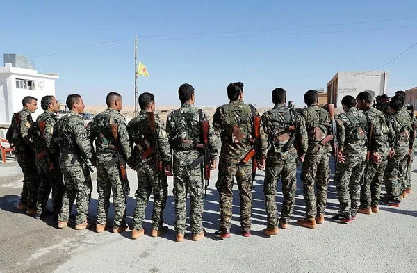 Türkiye sınırında çekildi! Skandal görüntüler-1